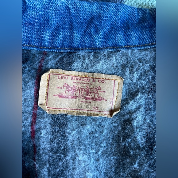 Vintage Levi’s blanket lined denim jacket (USA made) - Picture 8 of 10